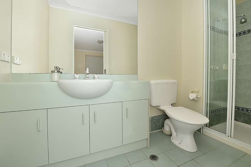 Apartment 8 33 La Trobe Street Melbourne CBD