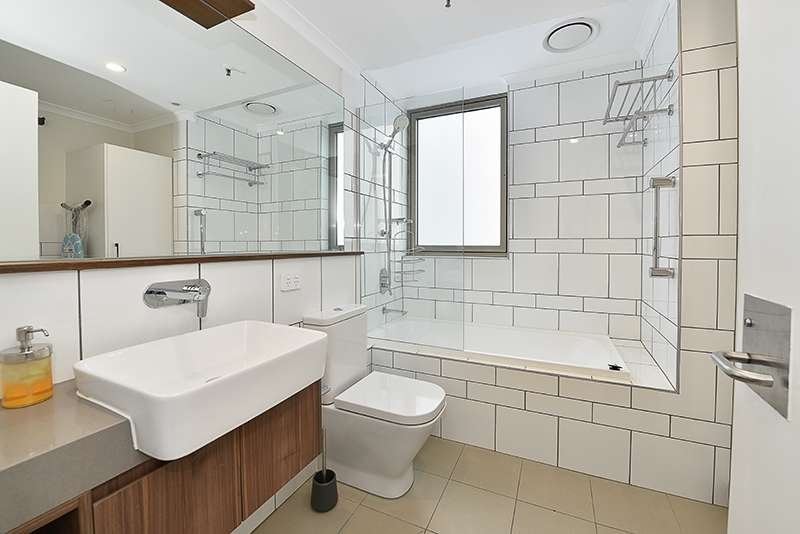 Apartment 903 333 Exhibition Street Melbourne CBD