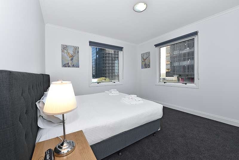 Apartment 76 33 La Trobe Street Melbourne CBD