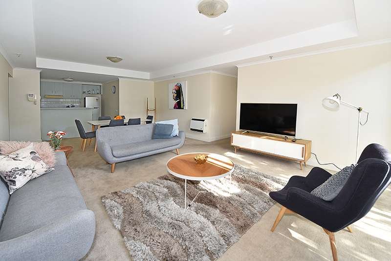 Apartment 8 33 La Trobe Street Melbourne CBD