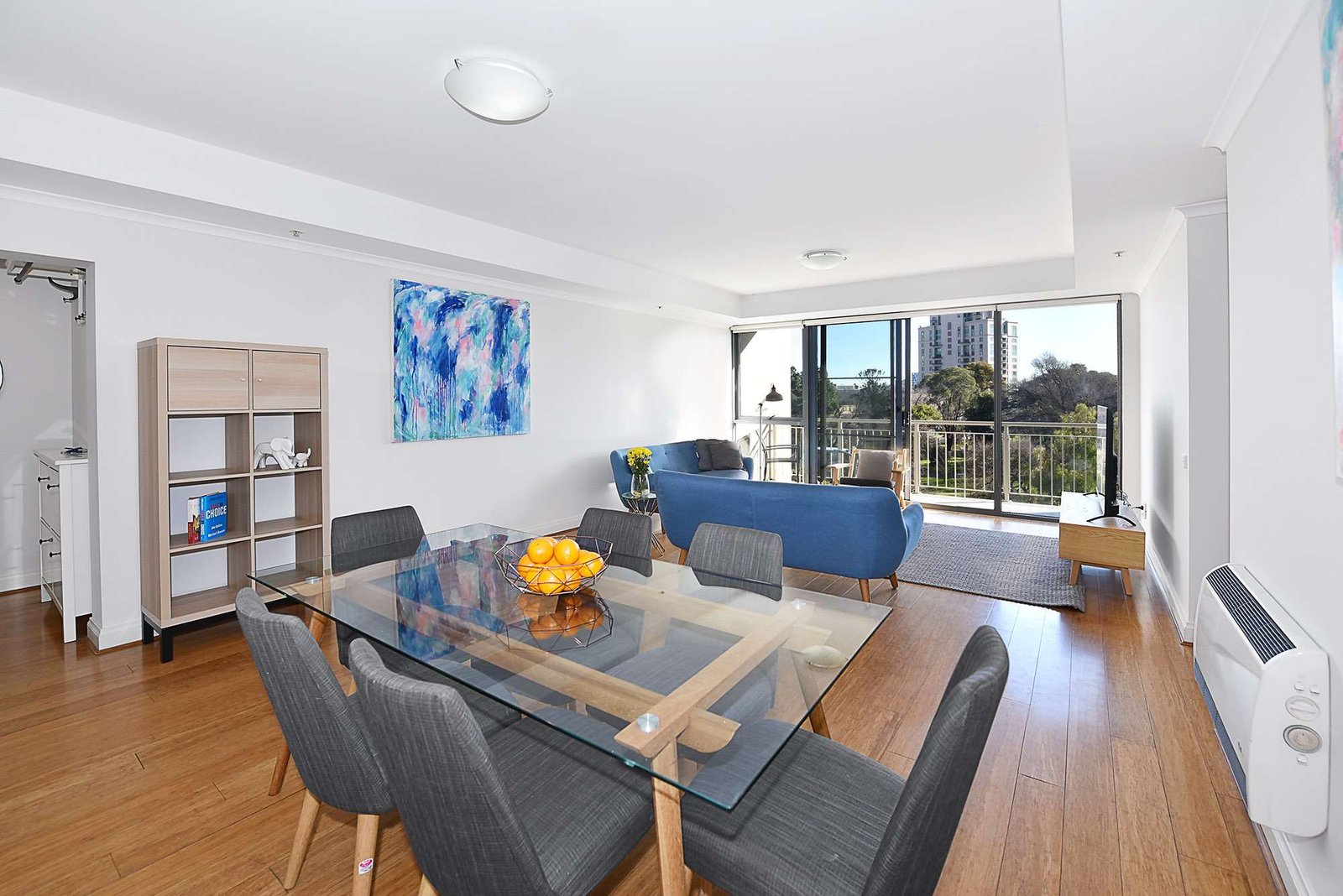 Apartment 71 33 La Trobe Street Melbourne CBD