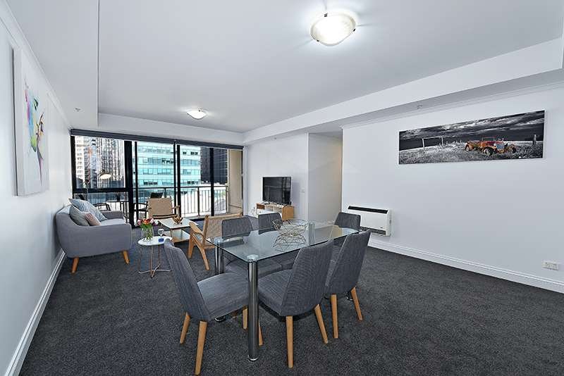 Apartment 76 33 La Trobe Street Melbourne CBD