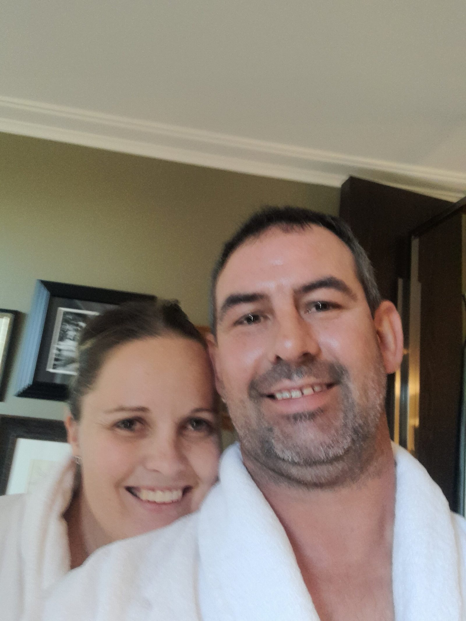 Hi we are couple looking for a like minded lady who is willing to explore with us in the bedroom.