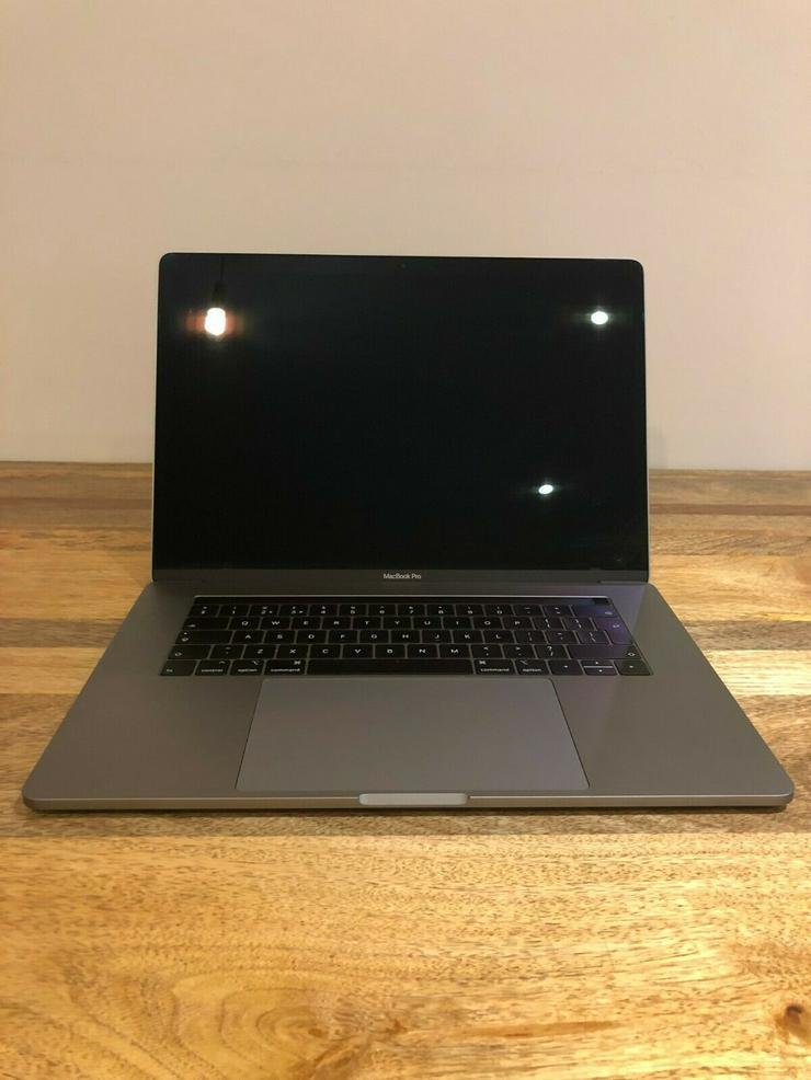 MacBook pro 15