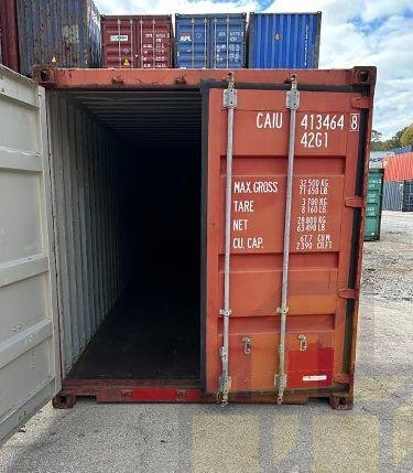 Refrigerated shipping containers available in 20ft and 40ft sizes.