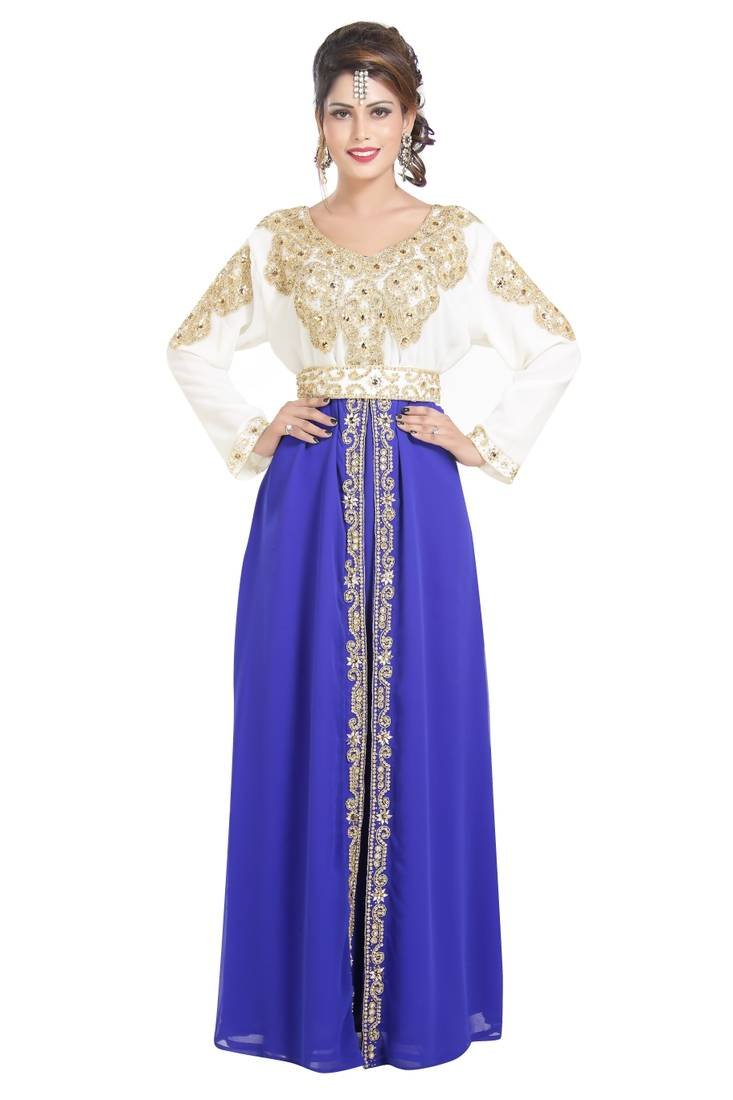 Elegant Cream Georgette Embroidered Zari Work Islamic Kaftans
