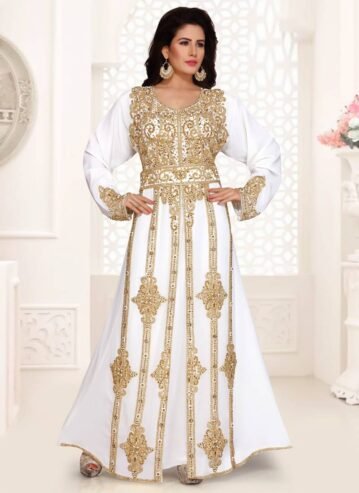 The Stunning Elegant White Kaftan at Special Discount – Shop Now