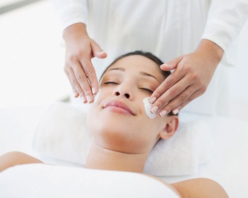 Refreshing Facials in Quakers Hill
