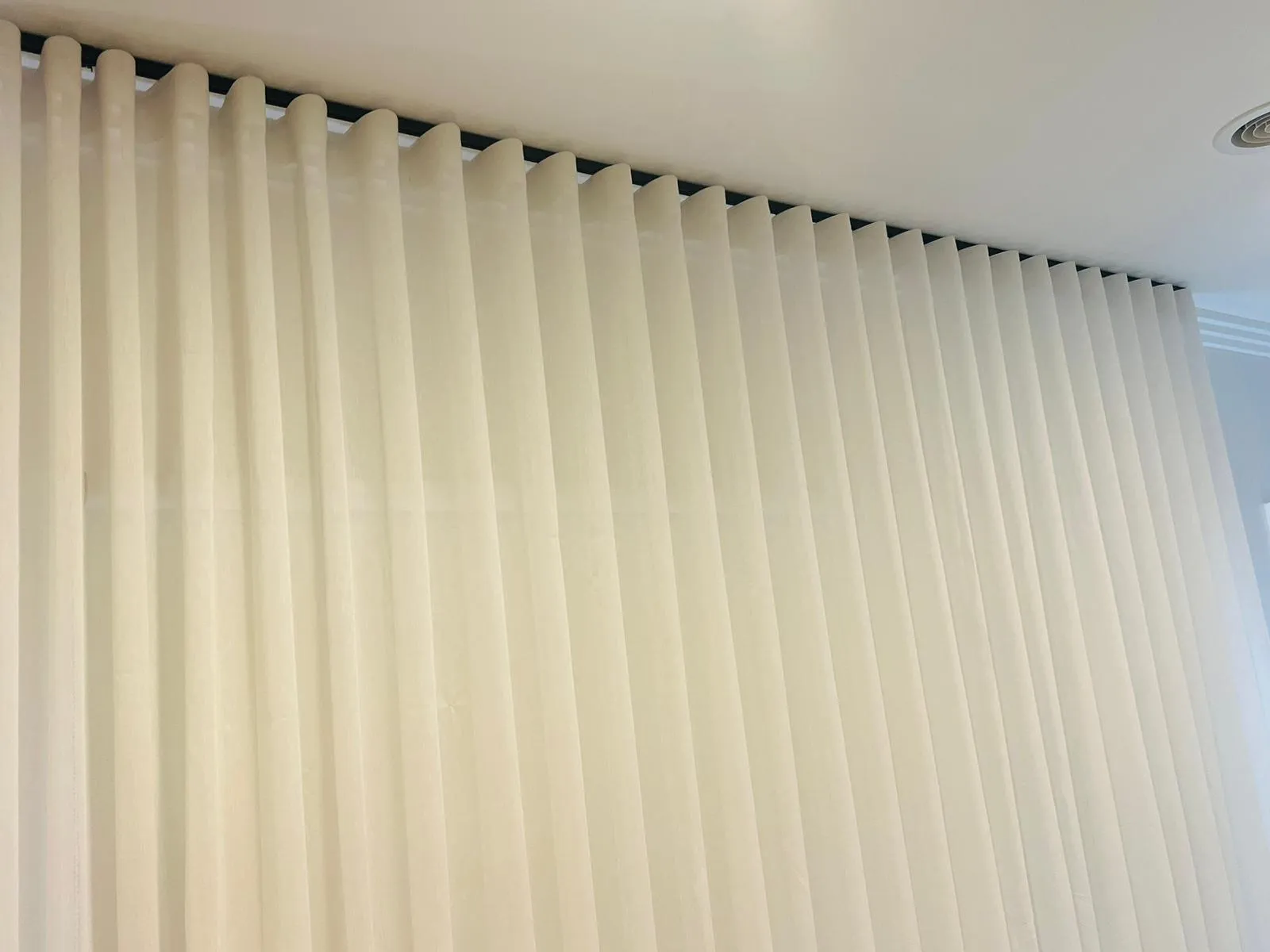 Buy Elegant Luxury Sheer Curtains in Eltham, Flemington & Epping