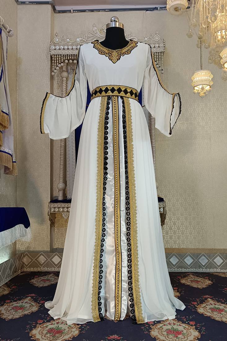 White Kaftan for Women – Mirraw Stylish Kaftan at 25% Off Today