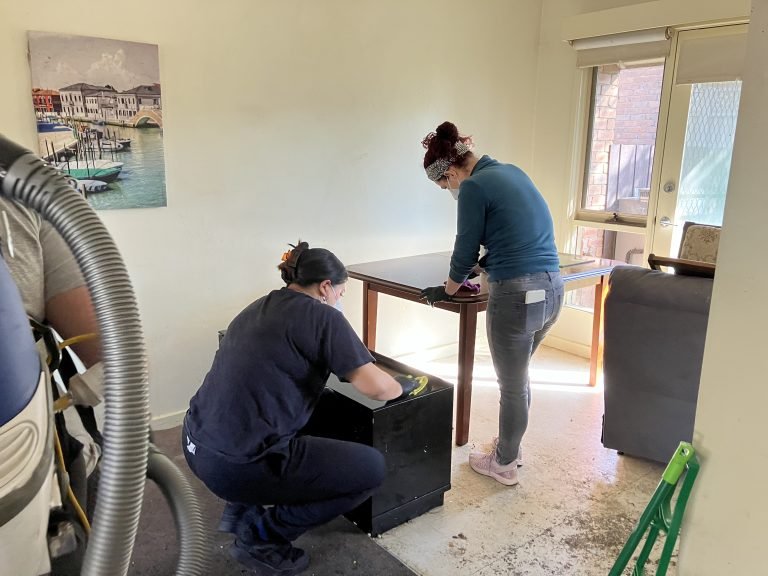 Book Regular Cleaner Melbourne – Hassle-Free Cleaning