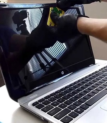 Fast Laptop Screen Replacement in Sydney – Call Now