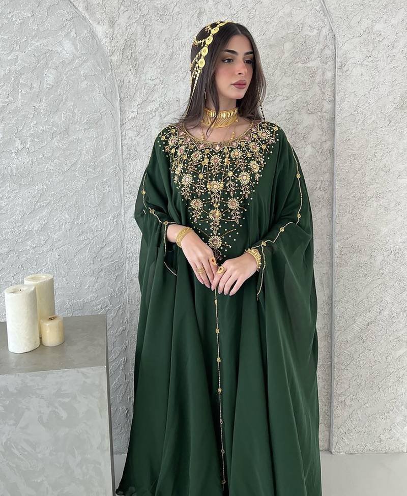 Green Kaftan Dress for Women by Mirraw – Stylish Comfortable Kaftan