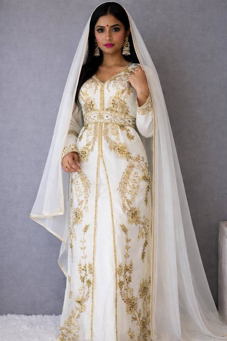 Stylish White Kaftan Dresses for Women – Elegant Mirraw Collection